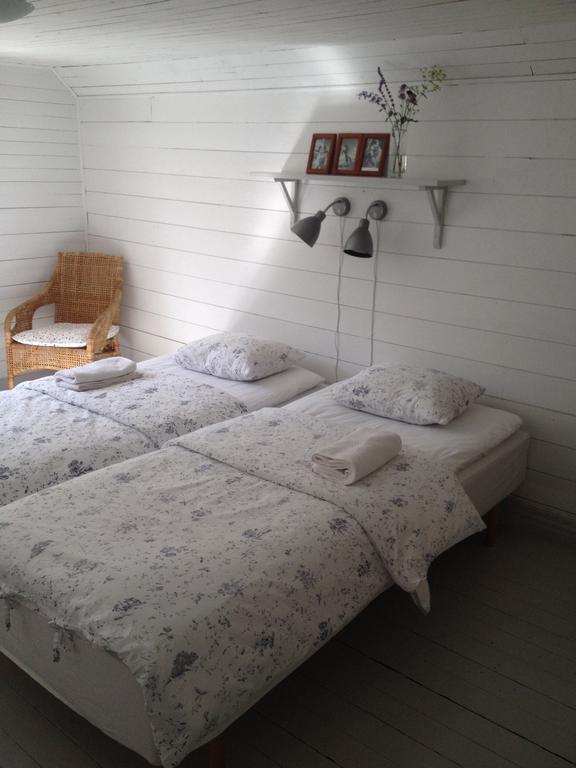 Bed and Breakfast Saebyholms Gard à Laholm Chambre photo