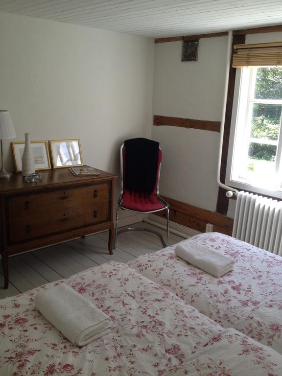 Bed and Breakfast Saebyholms Gard à Laholm Chambre photo