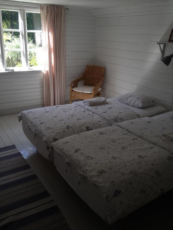 Bed and Breakfast Saebyholms Gard à Laholm Chambre photo