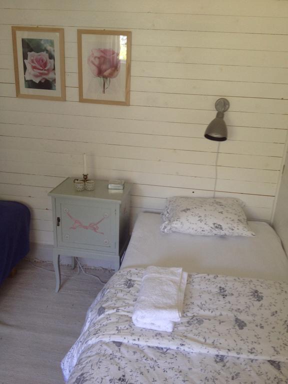 Bed and Breakfast Saebyholms Gard à Laholm Chambre photo