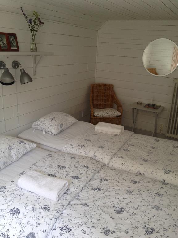 Bed and Breakfast Saebyholms Gard à Laholm Chambre photo